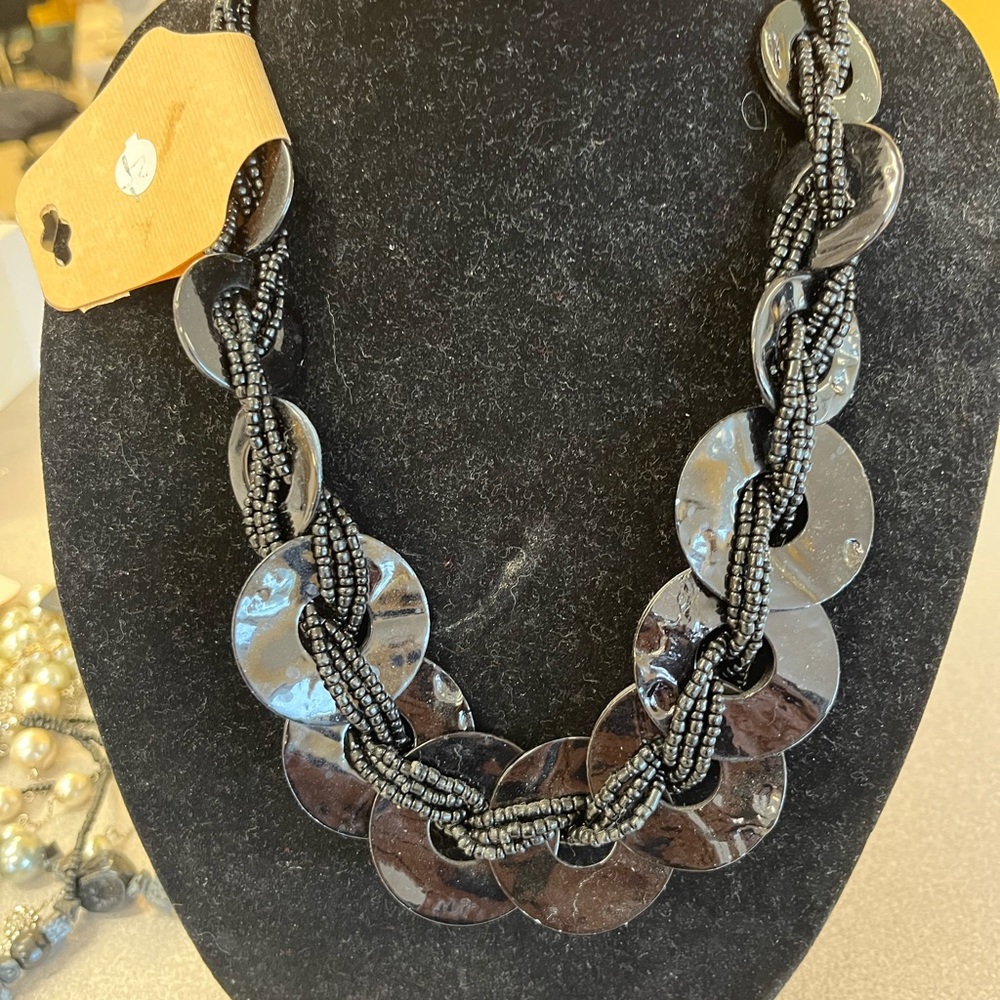 Unique vintage necklace 12 inch